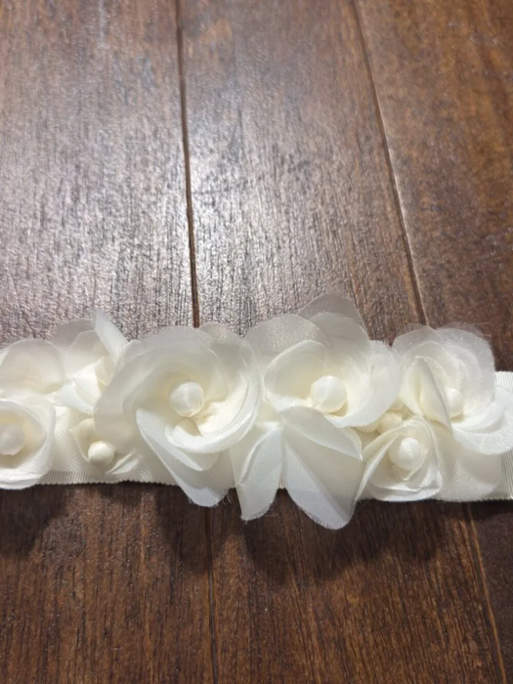 Vera Wang White Floral Bridal Sash Belt Accessory for Wedding Dress, Ivory Color